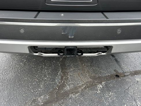 Used 2021 Ford Expedition Max XLT image 16