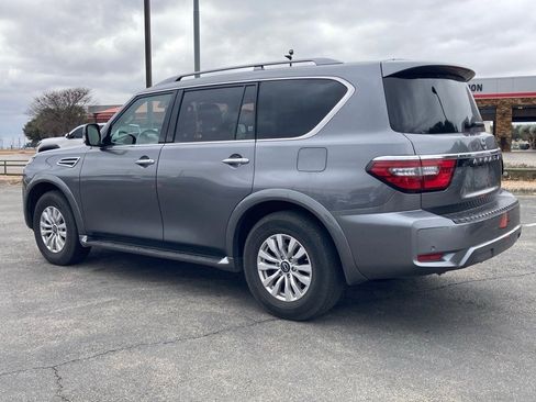 Used 2023 Nissan Armada SV image 7