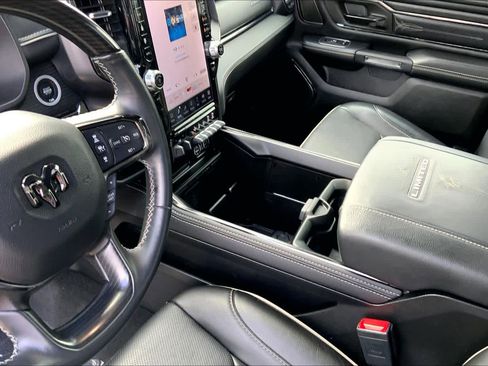 Used 2022 RAM 1500 Limited AWD/4WD image 16