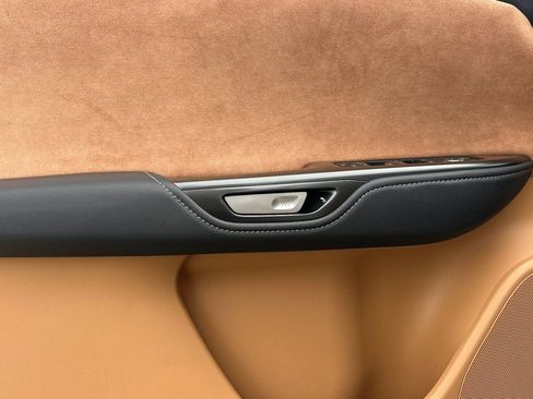 Used 2023 Lexus RZ 450e Premium image 12