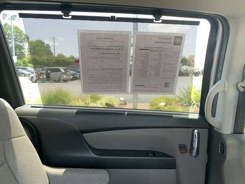 Used 2016 Honda Odyssey SE image 10