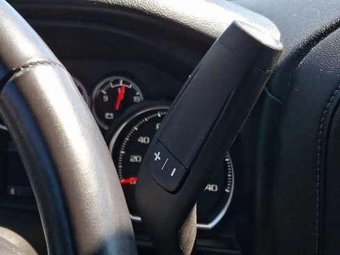 Used 2022 Chevrolet Silverado 1500 LT image 14