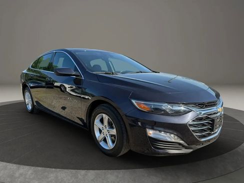 Used 2023 Chevrolet Malibu LT FWD image 3