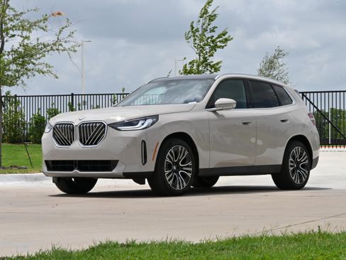 Certified 2026 BMW X3 xDrive30 AWD/4WD image 5