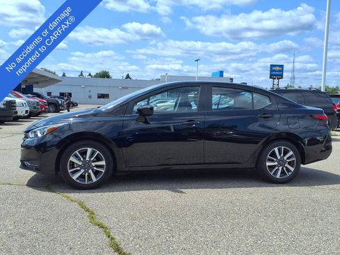 Used 2023 Nissan Versa SV FWD image 9