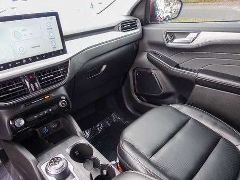 Used 2023 Ford Escape Platinum image 22