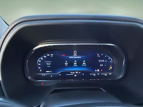 Used 2022 Chevrolet Suburban Z71 w/ Z71 Off-Road Package image 15