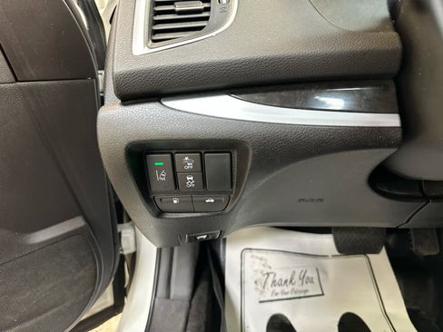 Used 2019 Acura TLX image 23