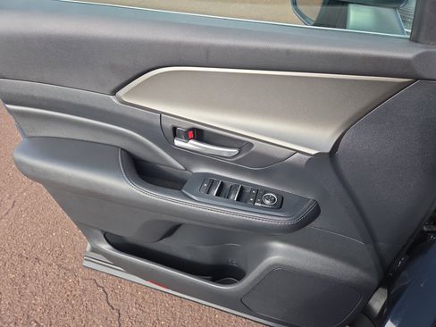 Certified 2024 Toyota Grand Highlander XLE AWD image 14