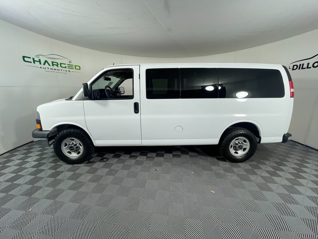 Used 2013 GMC Savana 2500 LT w/ LT Preferred Equipment Group RWD image 3