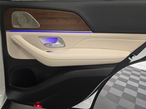 Used 2024 Mercedes-Benz GLE 450 4MATIC image 24