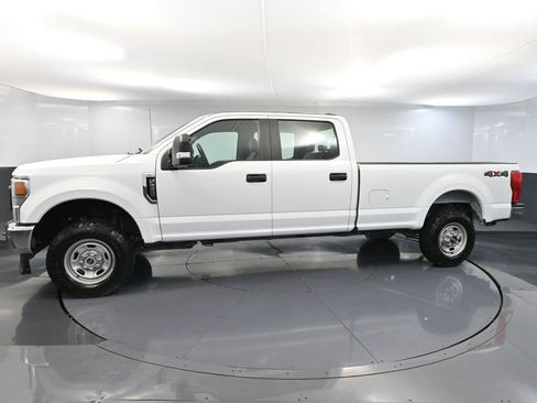 Used 2022 Ford F250 XL w/ Power Equipment Group image 12