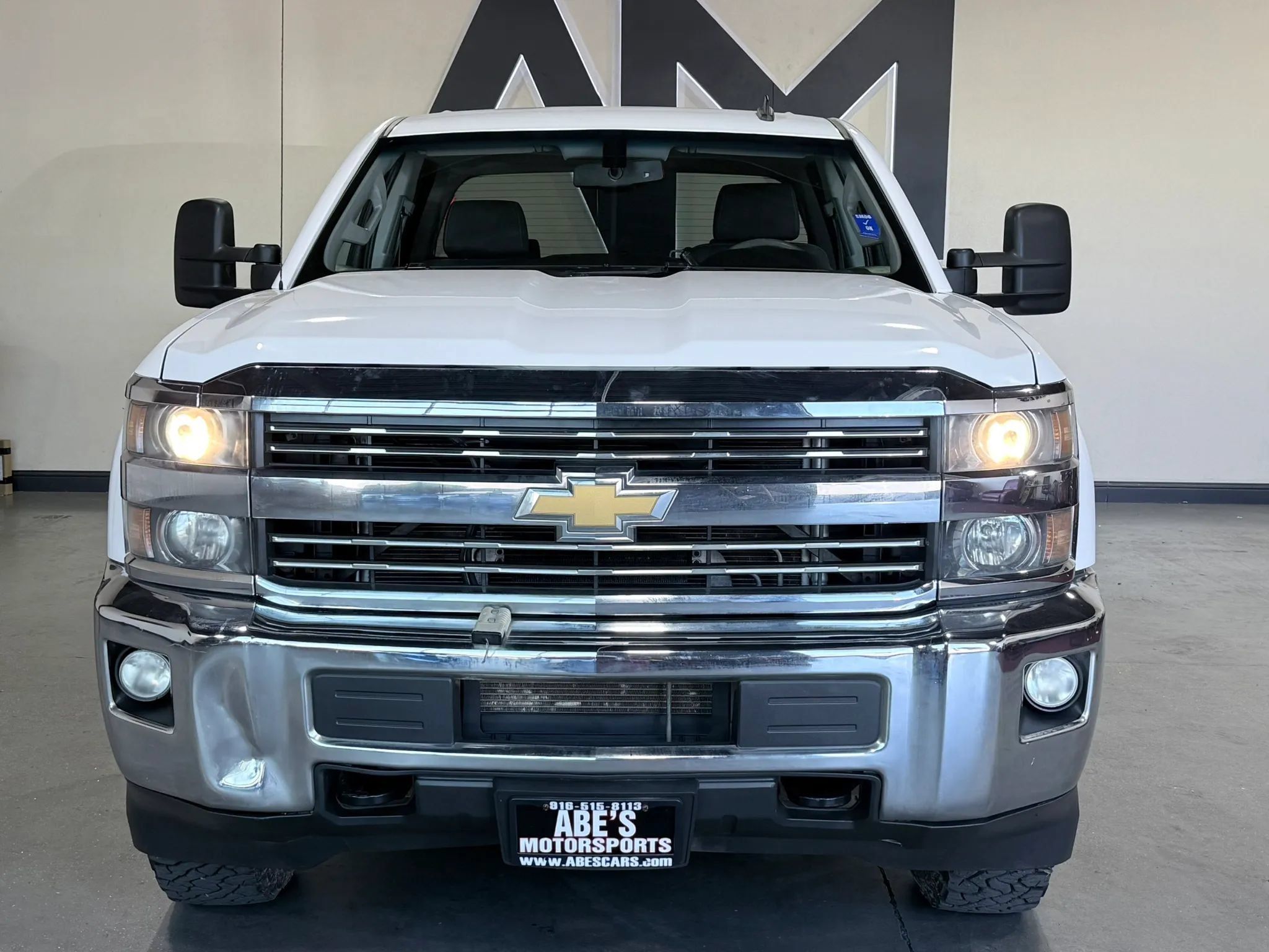 Used 2015 Chevrolet Silverado 2500 LT w/ LT Convenience Package AWD/4WD image 2