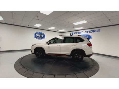 Used 2022 Subaru Forester Sport image 7