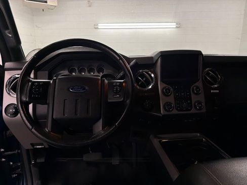 Used 2015 Ford F250 Lariat w/ Lariat Ultimate Package image 8