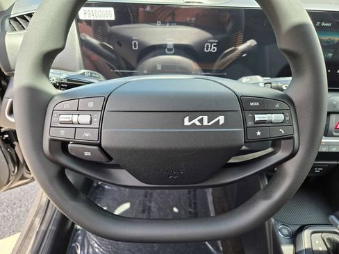 New 2026 Kia K4 FWD image 16