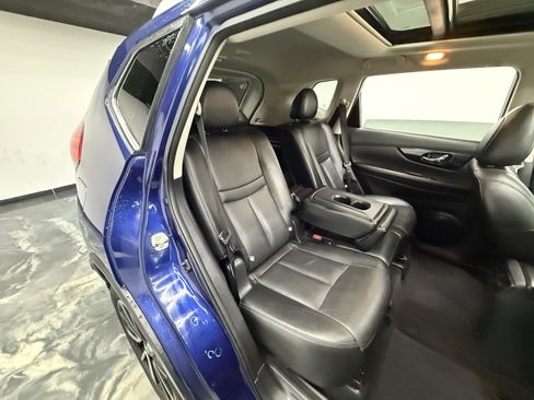 Used 2017 Nissan Rogue AWD image 26