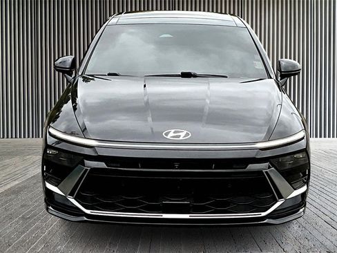 Used 2024 Hyundai Sonata Limited image 3