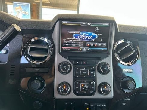 Used 2014 Ford F450 Platinum image 16