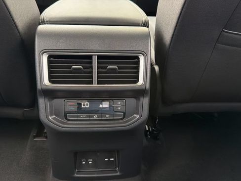 New 2026 Volkswagen Atlas SE FWD image 27