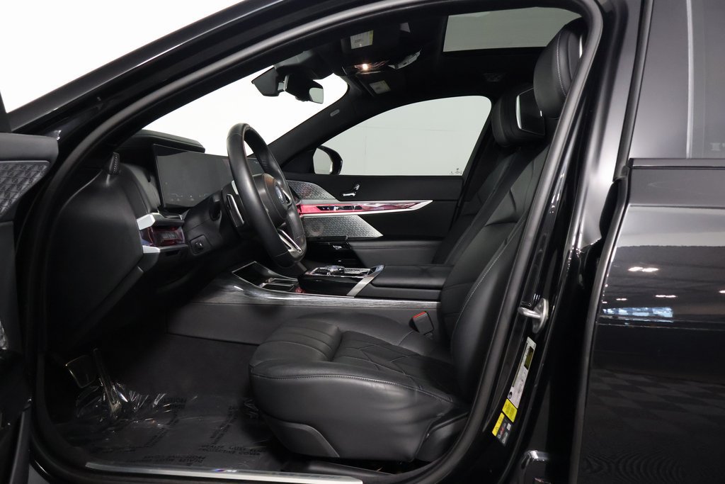 Certified 2023 BMW i7 xDrive60 AWD/4WD image 10