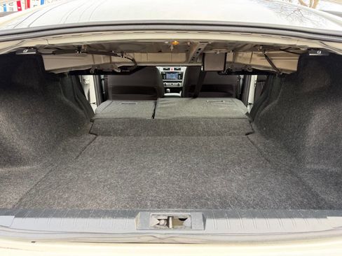 Used 2017 Subaru Legacy 2.5i Premium image 37