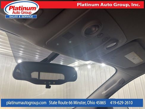 Used 2017 Chevrolet Traverse LT image 22