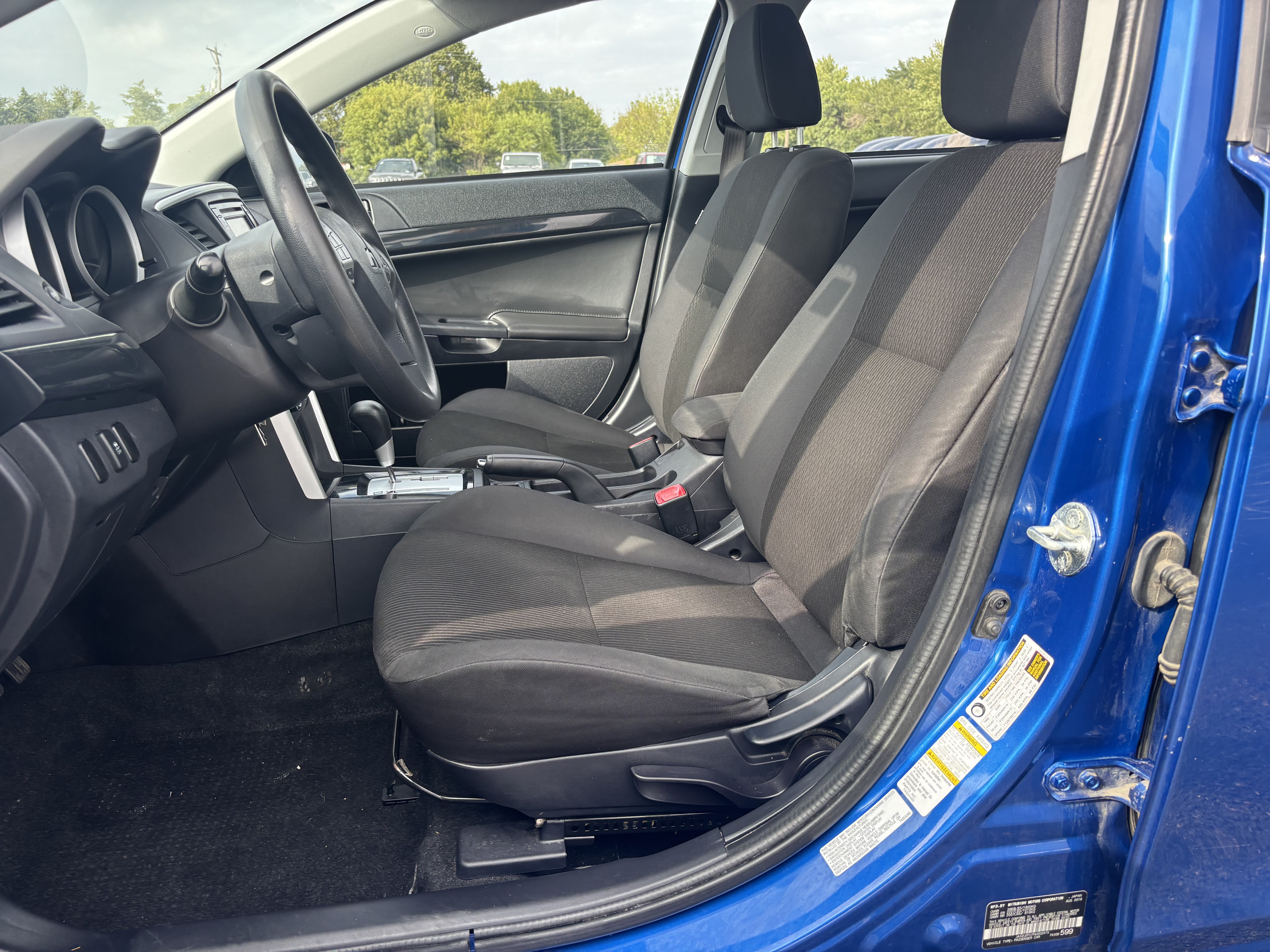 Used 2017 Mitsubishi Lancer ES FWD image 8