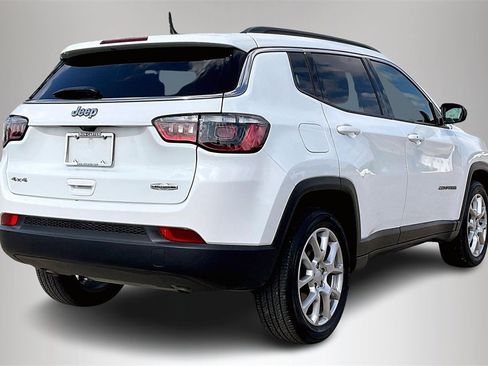 Used 2024 Jeep Compass Latitude w/ Sun and Sound Group image 5