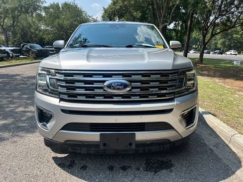 Used 2018 Ford Expedition Max Limited w/ Equipment Group 301A RWD image 3