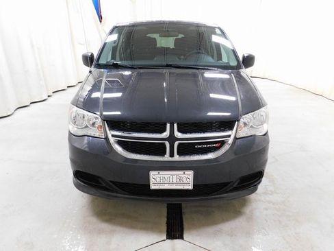 Used 2012 Dodge Grand Caravan SE image 4