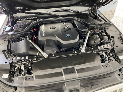 Certified 2024 BMW 530i xDrive w/ Premium Package image 32