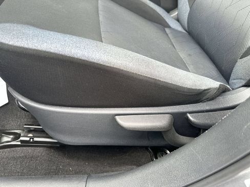 Used 2023 Nissan Versa SV FWD image 18