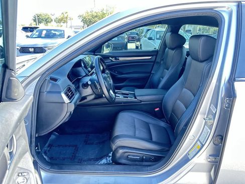 Used 2020 Honda Accord Sport image 2