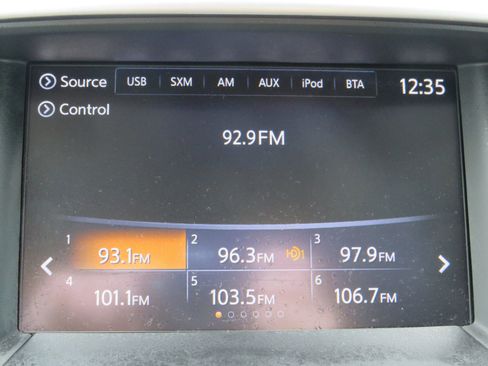 Used 2018 Nissan Pathfinder SV w/ SV All Weather Package image 23