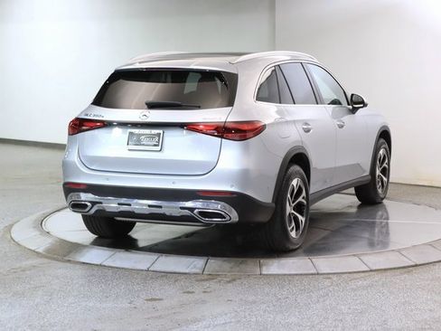 Used 2025 Mercedes-Benz GLC 350e 4MATIC w/ Driver Assistance Package image 16