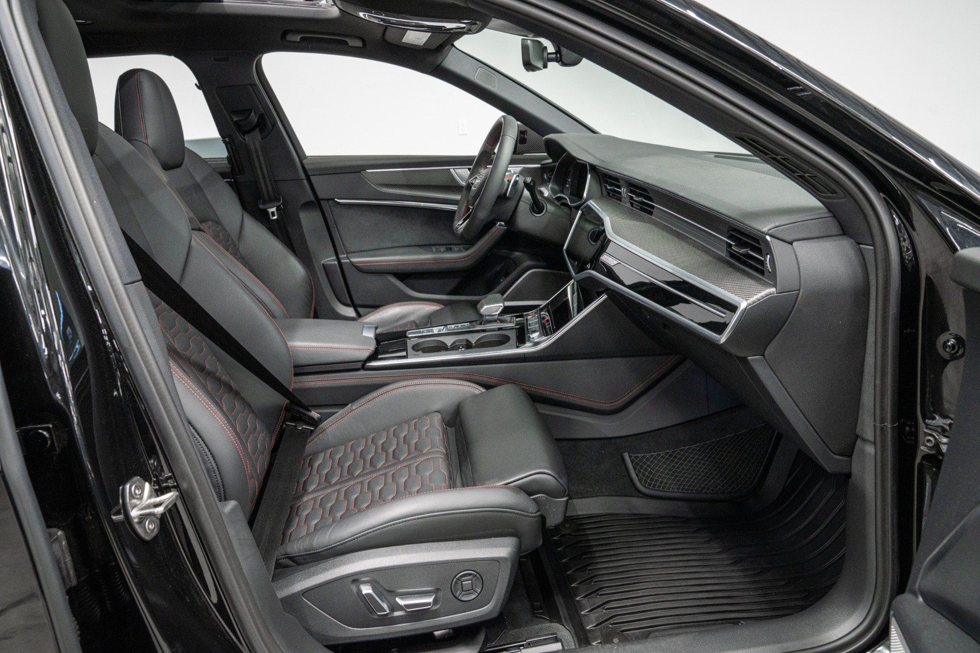 Used 2026 Audi RS 6 performance AWD/4WD image 34