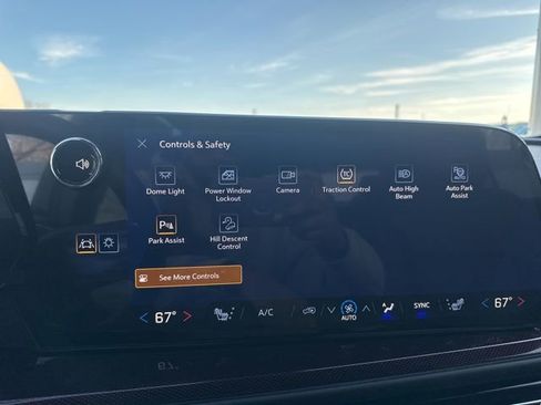 New 2026 Chevrolet Traverse Z71 w/ Enhanced Driving Package image 25