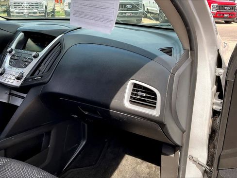 Used 2015 Chevrolet Equinox LT w/ Power Convenience Package image 18