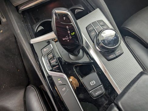 Used 2018 BMW M550i xDrive image 19