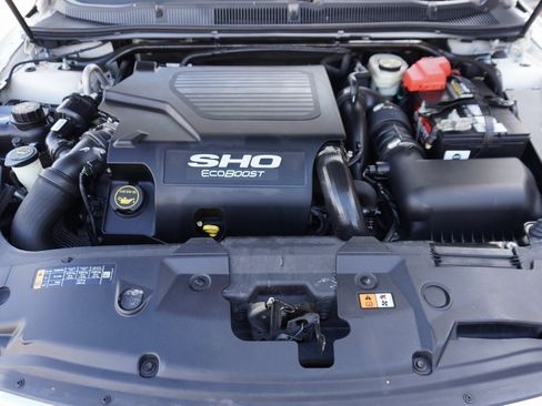 Used 2016 Ford Taurus SHO w/ Equipment Group 401A image 27