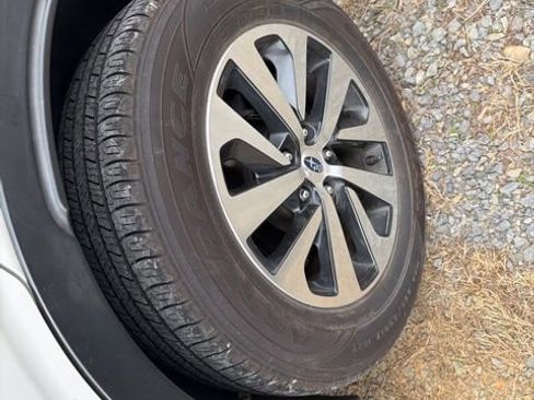 Used 2021 Subaru Outback Premium w/ Tech Package 1 image 6