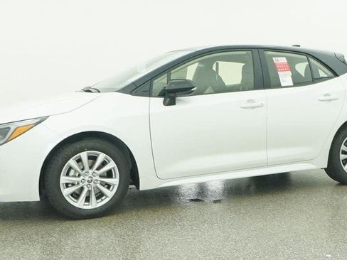 New 2026 Toyota Corolla SE image 18