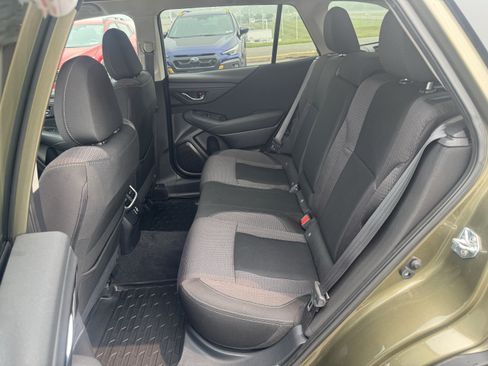 Certified 2025 Subaru Outback Premium AWD/4WD image 12
