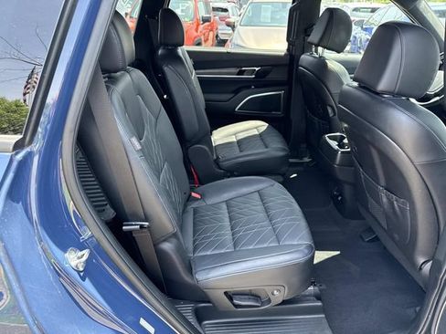 Used 2024 Kia Telluride SX Prestige X-Pro AWD/4WD image 11