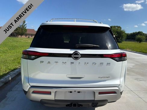 Certified 2025 Nissan Pathfinder Platinum w/ Cargo Package FWD image 6
