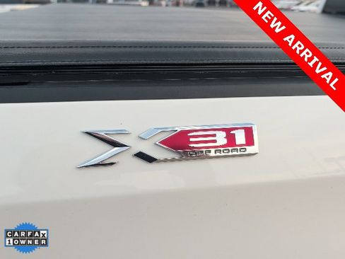 Used 2020 GMC Sierra 1500 SLT w/ SLT Premium Package image 9