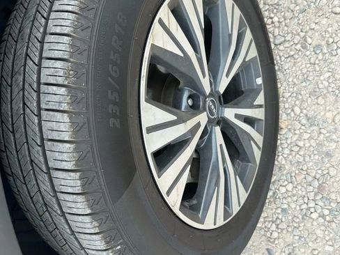 Used 2022 Nissan Rogue SV image 41