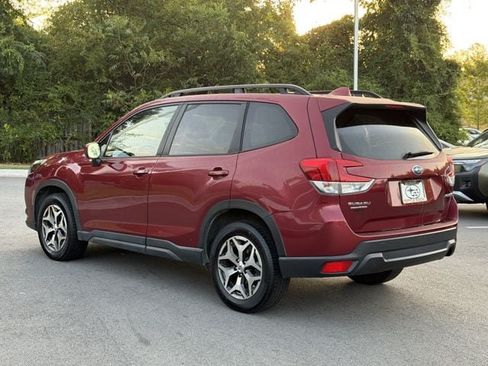 Used 2023 Subaru Forester Premium AWD/4WD image 5