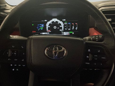 Used 2025 Toyota Sequoia TRD Pro AWD/4WD image 22